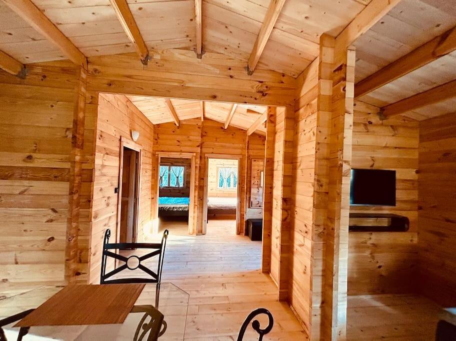 Chalet Bois Jacuzzi Bessan Extérieur photo